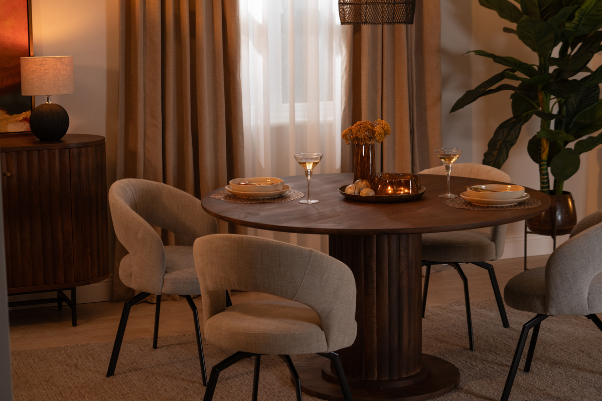 dark wood circle round dining table
