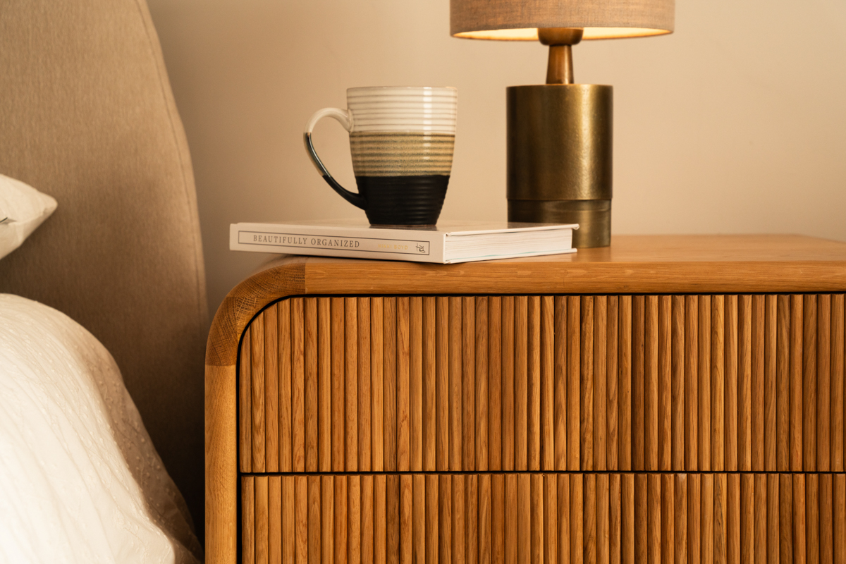 fuller-oak-2-drawers-bedside-table