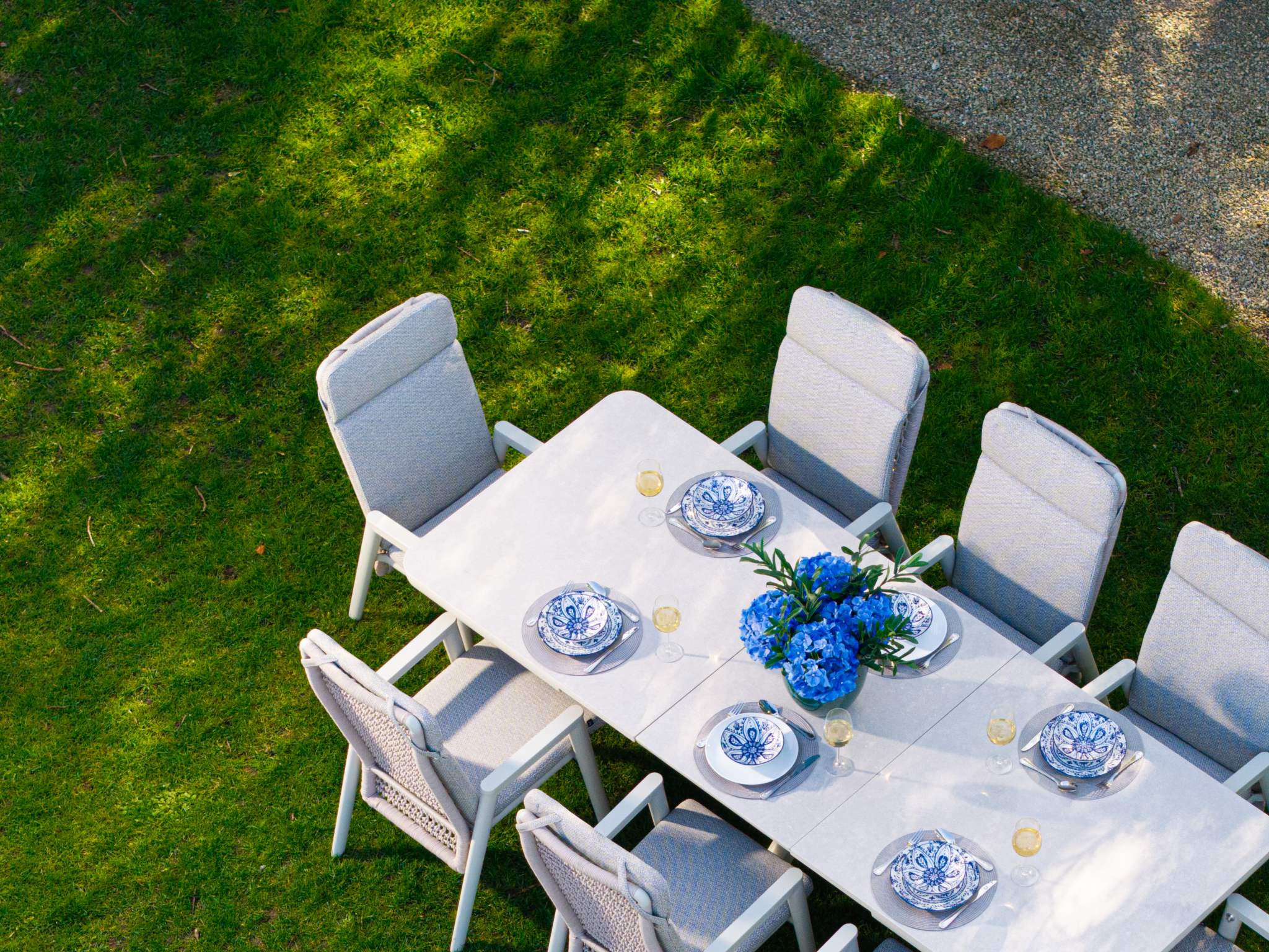 from-dull-to-dreamy-how-to-transform-your-outdoor-space-with-furniture